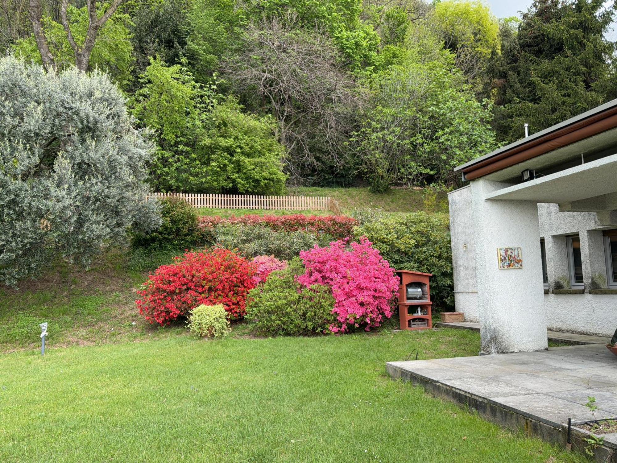 Villa Rossini Tavernerio Exteriör bild